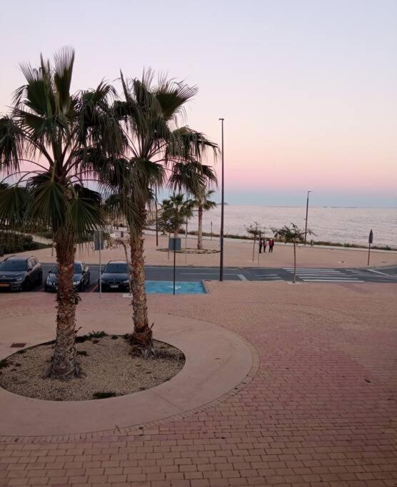 빌라조요사 Vivienda De 80M Cuadrados A Dos Minutos Del Mar 아파트 외부 사진